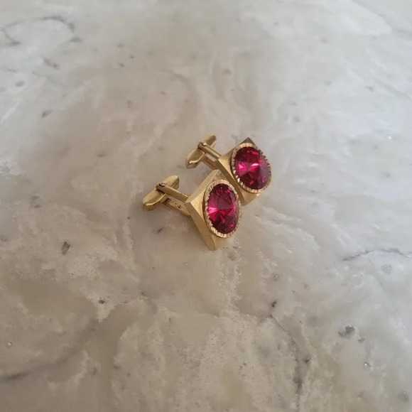 Vintage Gold and Red Stone  Cufflinks - Picture 2 of 5